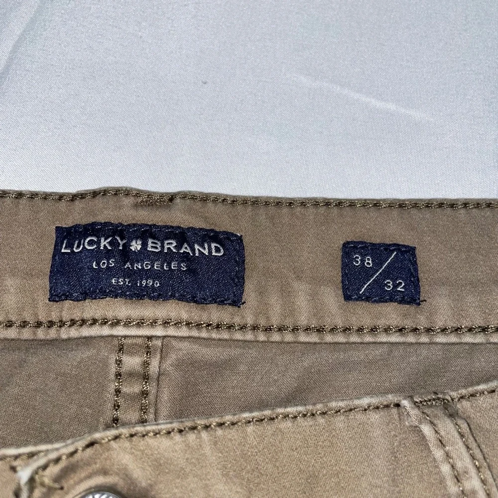 Lucky Brand 410 Athletic Straight Pants Mens 38x32 Brown 7MP10072